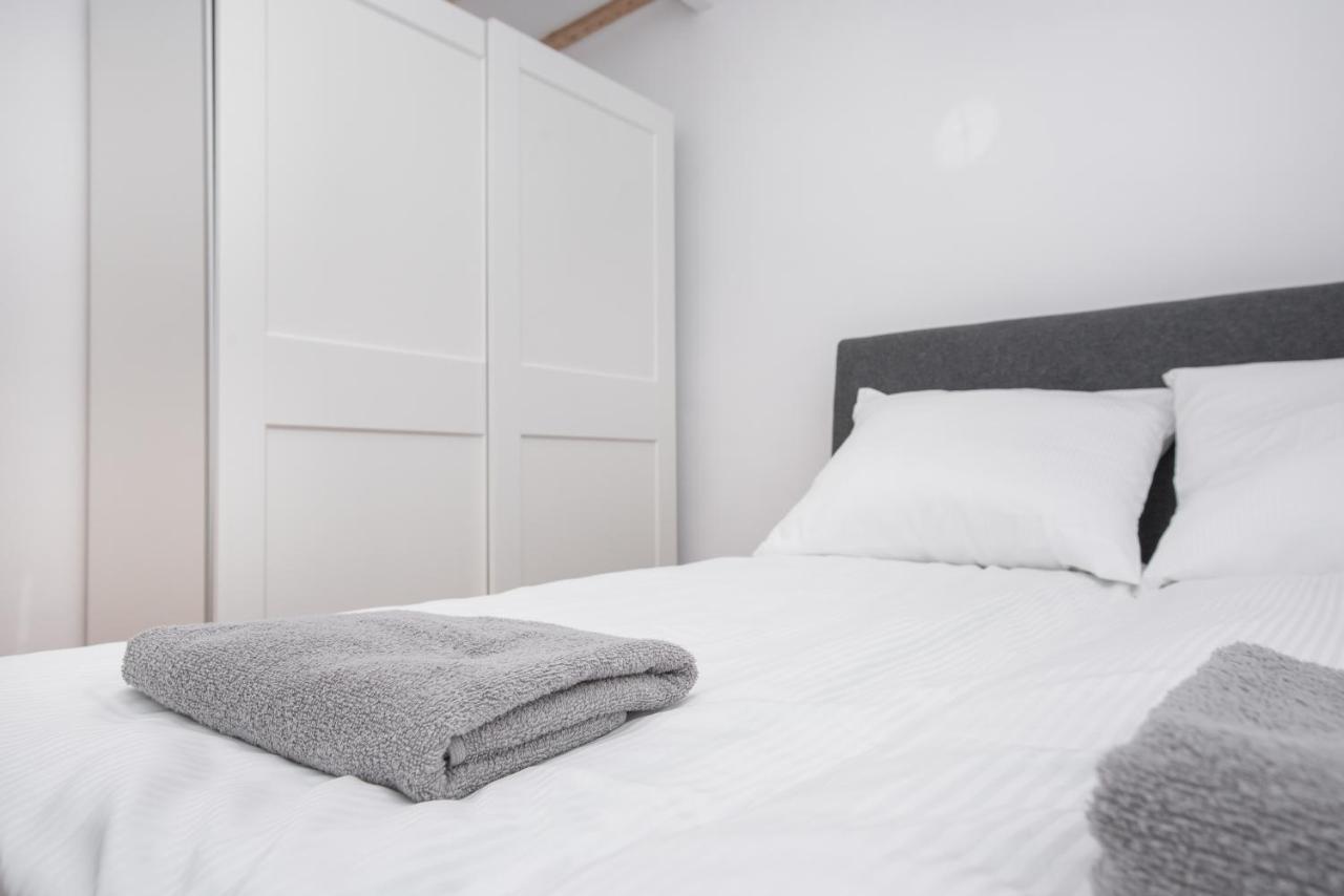 Apartament Nowy Swiat 1 グリヴィツェ エクステリア 写真